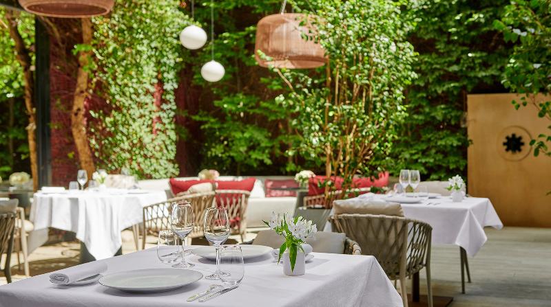 هتل Hôtel Lancaster Paris Champs Elysées