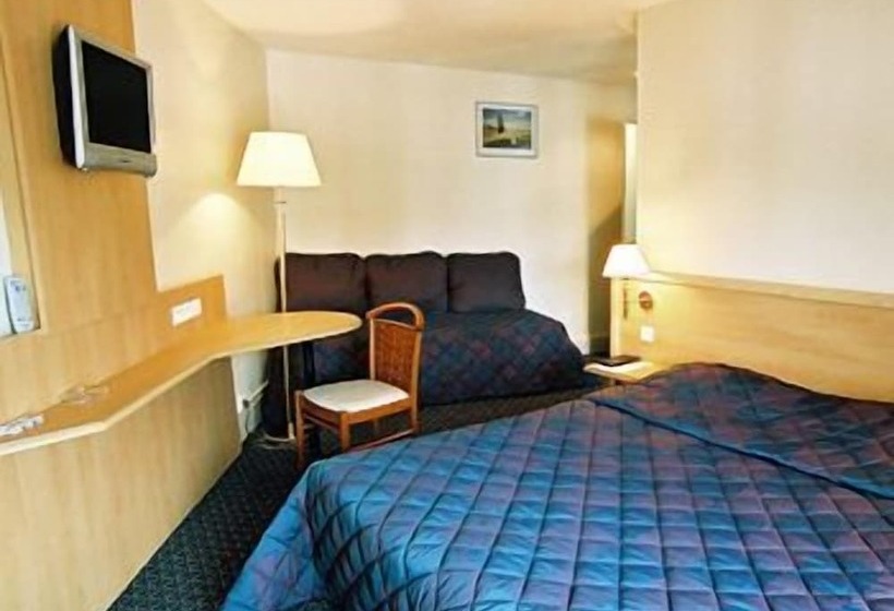 هتل Le Bourbon Pau Centre