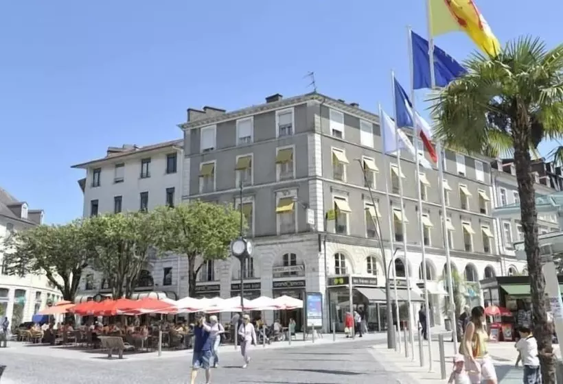 فندق Le Bourbon Pau Centre