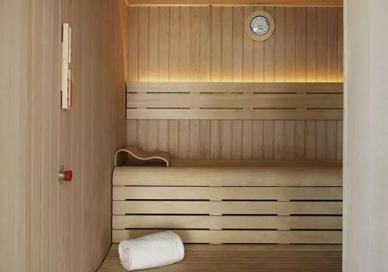 فندق Mas De La Fouque   Hôtel & Spa