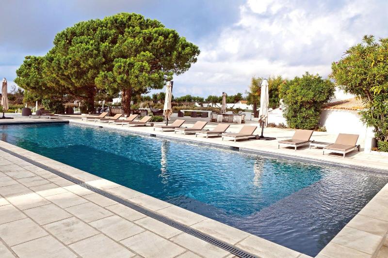 هتل Mas De La Fouque Hôtel & Spa