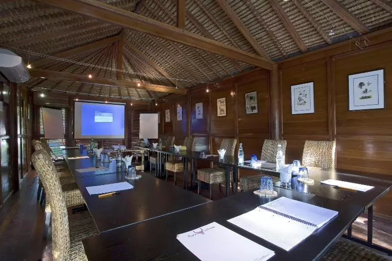 فندق Mas De La Fouque   Hôtel & Spa