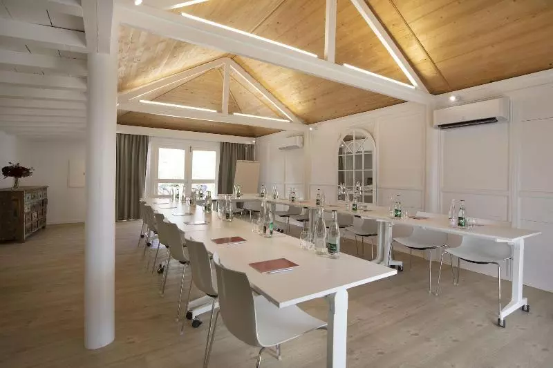 فندق Mas De La Fouque   Hôtel & Spa