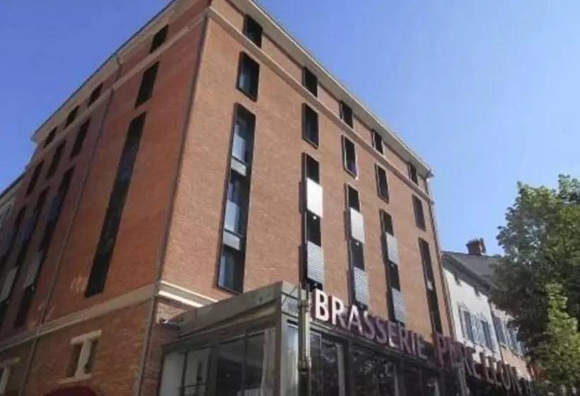 فندق Le Pere Leon