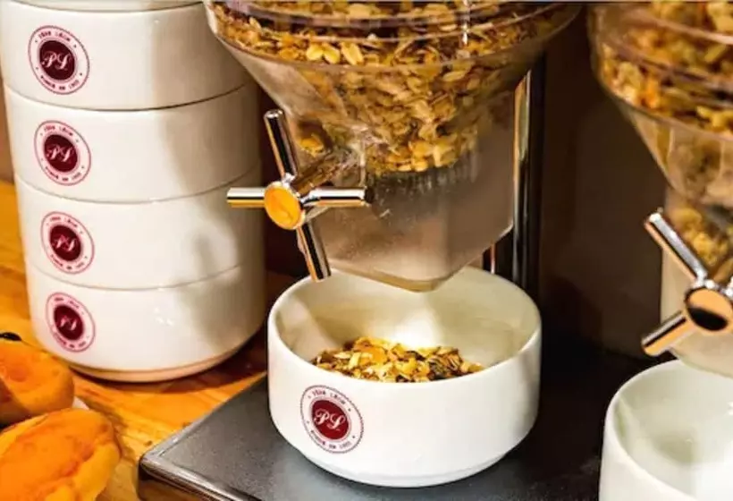 فندق Le Pere Leon