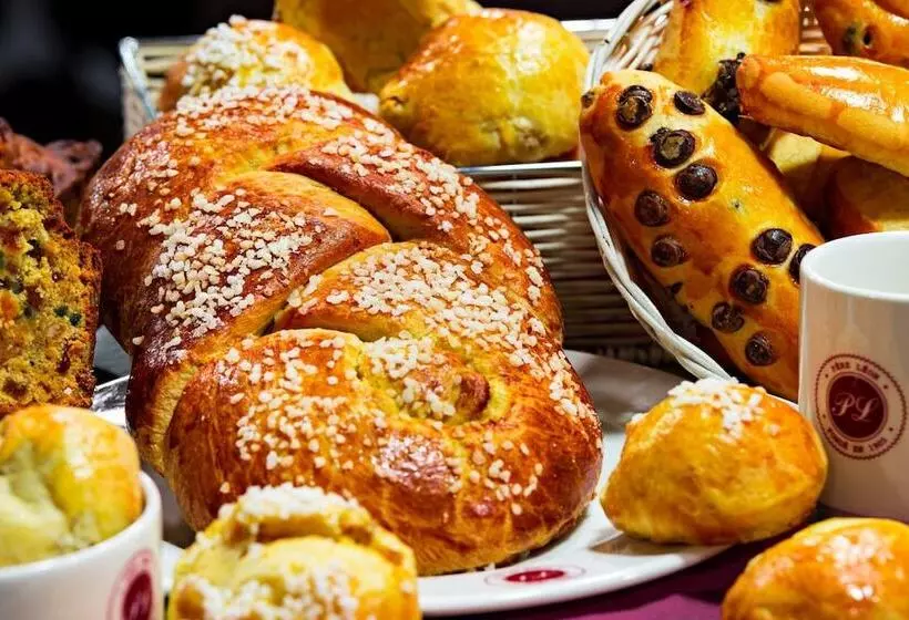 فندق Le Pere Leon