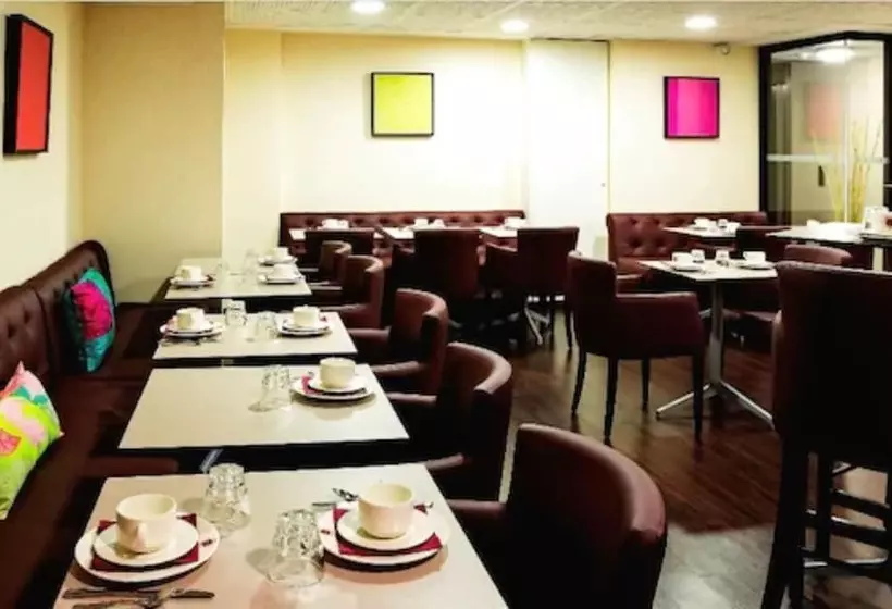 فندق Le Pere Leon