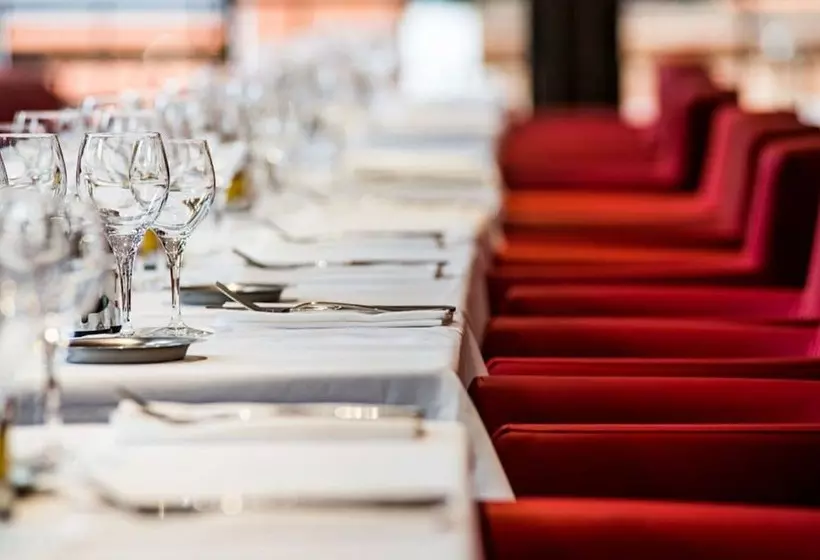 فندق Le Pere Leon