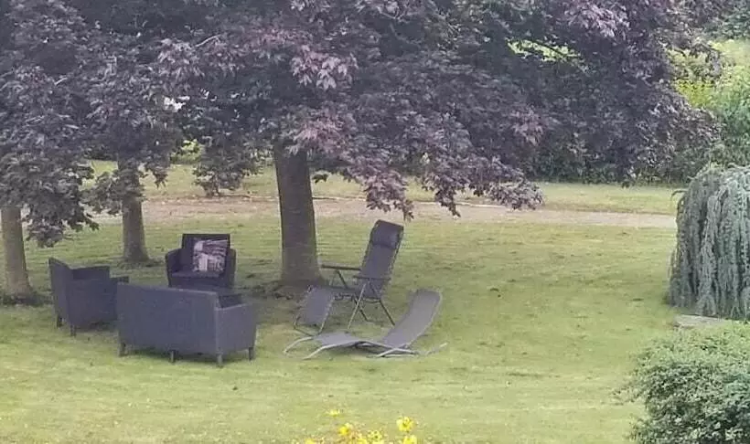 酒店 Les Dineux Village