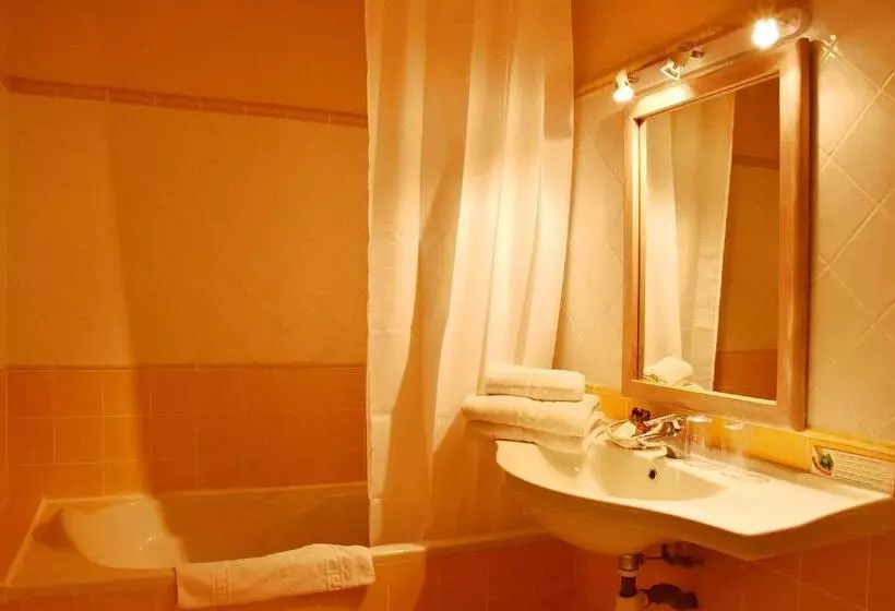 ホテル Les Mazets Des Roches