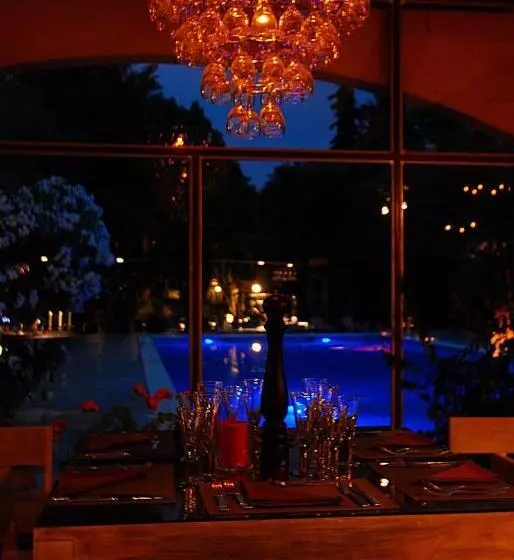 ホテル Les Mazets Des Roches