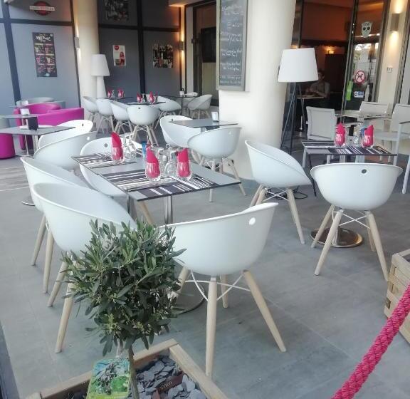 فندق Les Palmiers