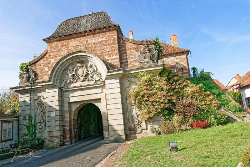 هتل Logis Hôtel Notre Dame   Restaurant Ouvert Midi Et Soir Sauf Dimanche Soir