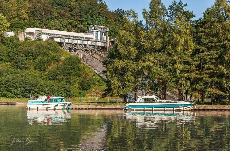 هتل Logis Hôtel Notre Dame   Restaurant Ouvert Midi Et Soir Sauf Dimanche Soir