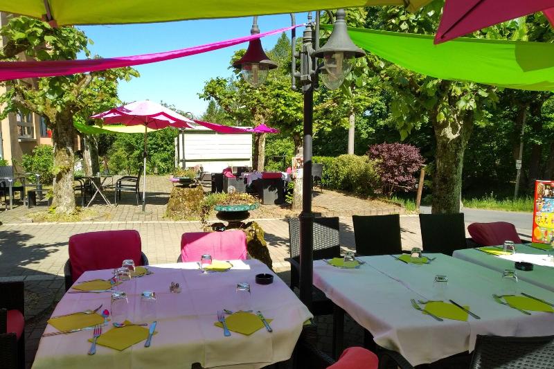 هتل Logis Hôtel Notre Dame   Restaurant Ouvert Midi Et Soir Sauf Dimanche Soir