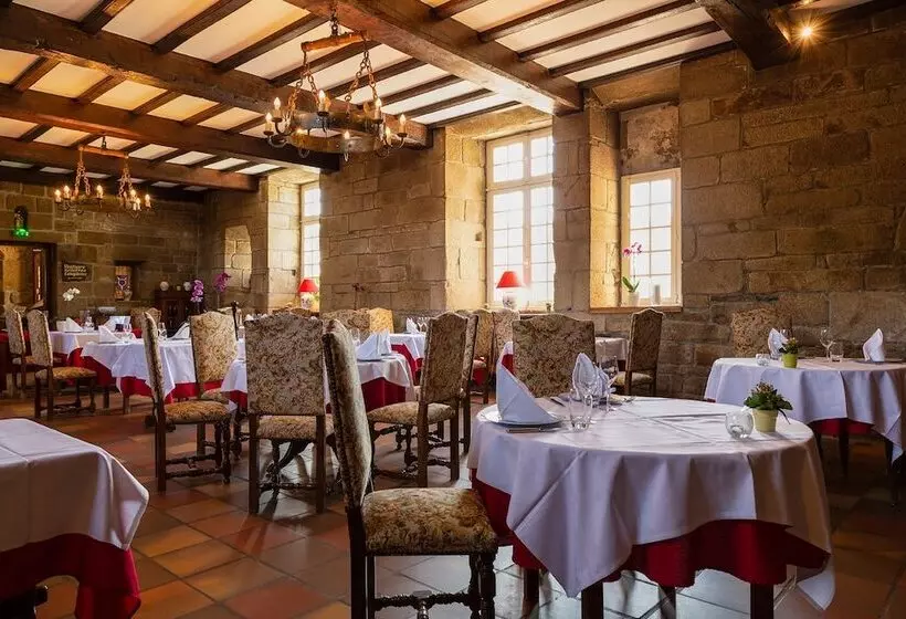 Отель Manoir De Moëllien, The Originals Relais