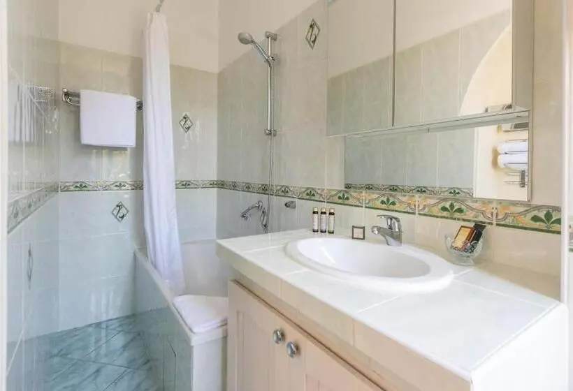 Отель Mas Djoliba