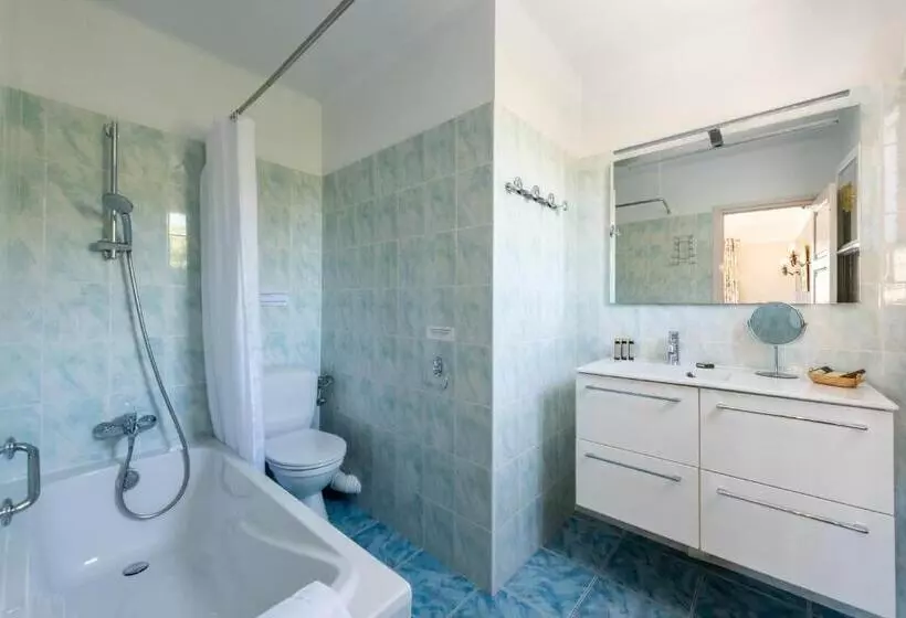 Отель Mas Djoliba