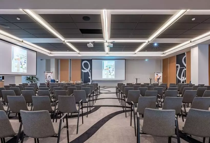 هتل Mercure La Rochelle Vieux Port