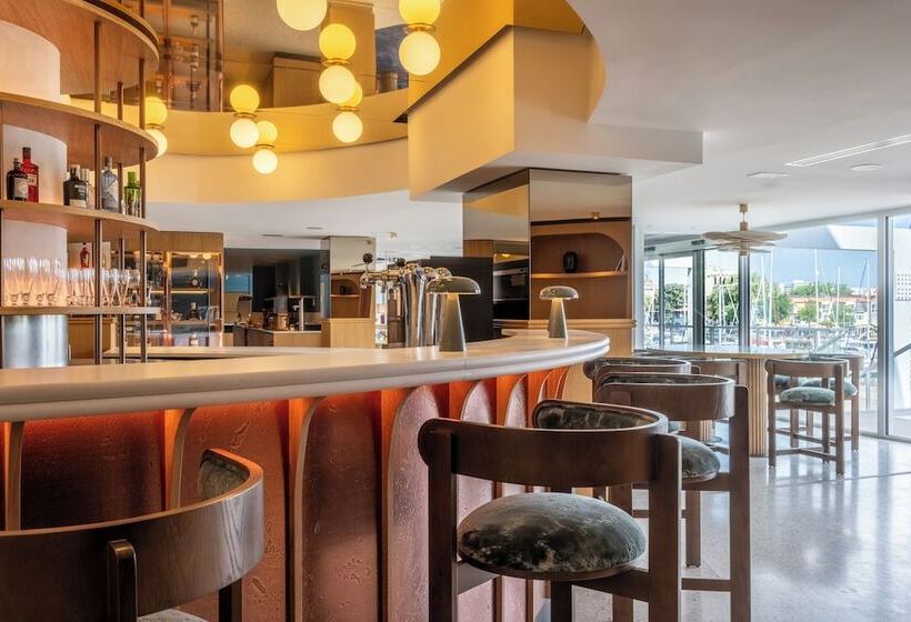 فندق Mercure La Rochelle Vieux Port