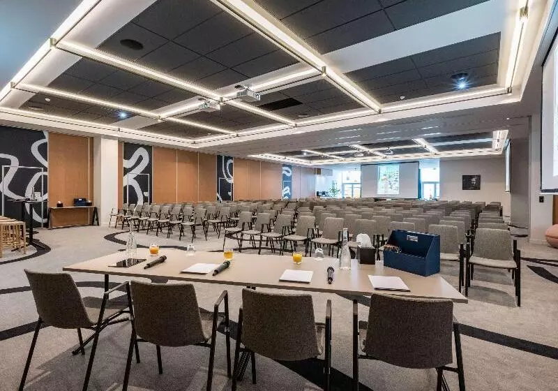 هتل Mercure La Rochelle Vieux Port