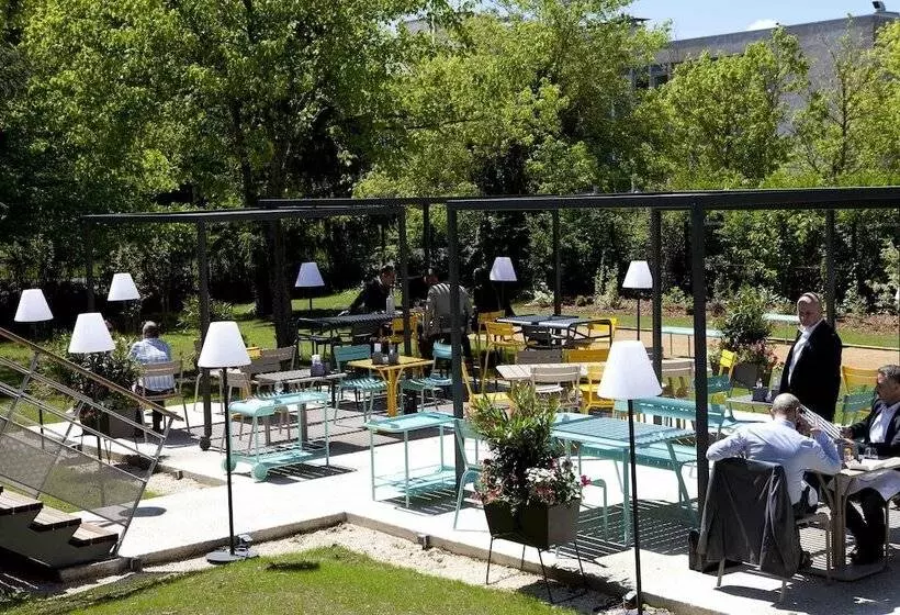 فندق Mercure Lyon Charbonnieres