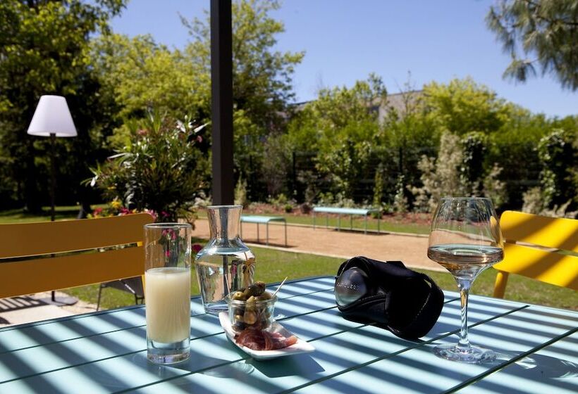 ホテル Mercure Lyon Charbonnieres