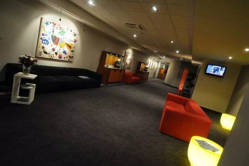 בית מלון כפרי Mercure Maurepas Saint Quentin