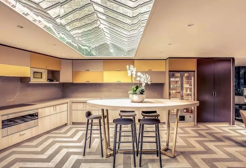 Hotel Mercure Paris Arc De Triomphe Etoile