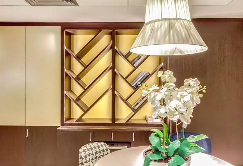 Hotel Mercure Paris Arc De Triomphe Etoile