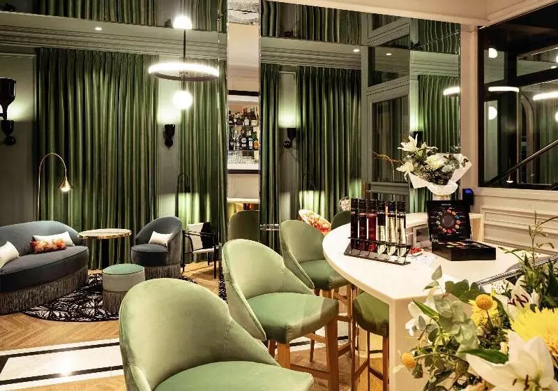 هتل Mercure Paris Gare De Lyon Opera Bastille