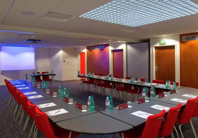 בית מלון כפרי Mercure Quimper Centre