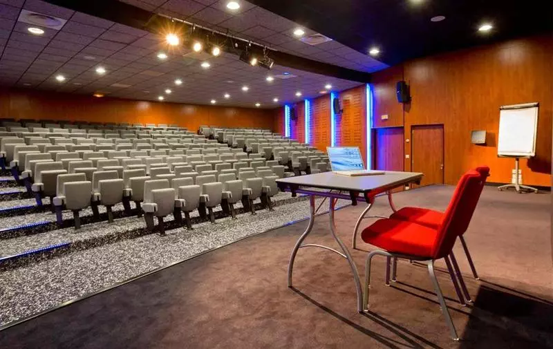 בית מלון כפרי Mercure Quimper Centre