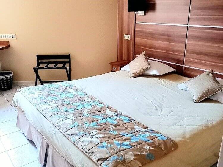 בית מלון כפרי Novel Restaurant La Mamma