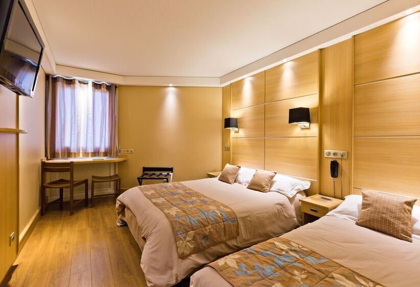 בית מלון כפרי Novel Restaurant La Mamma