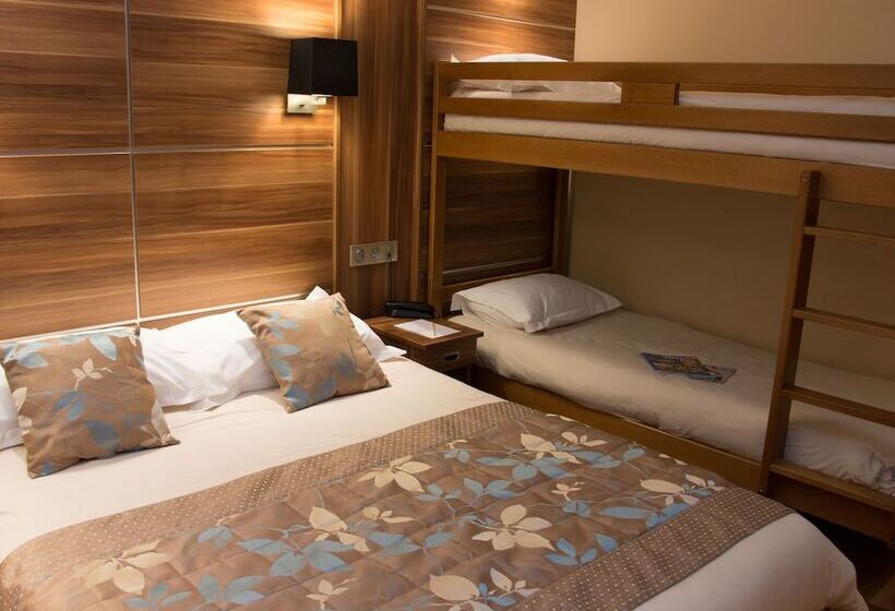 בית מלון כפרי Novel Restaurant La Mamma