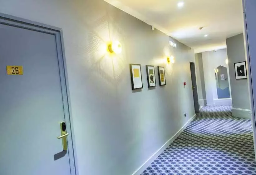 ホテル The Originals Boutique, Hôtel Le Lion, Clermontferrand