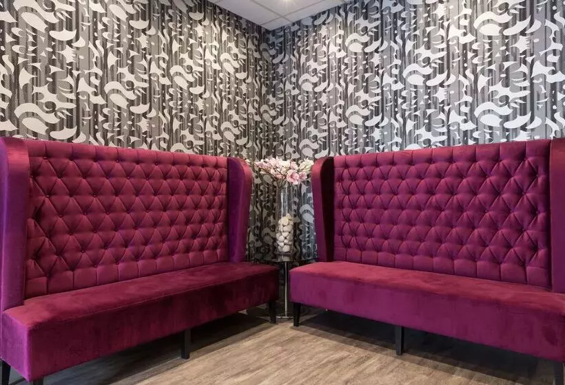 هتل The Originals City, Au Relais Saint éloi, Tours