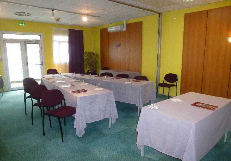 בית מלון כפרי The Originals City, Au Relais Saint éloi, Tours