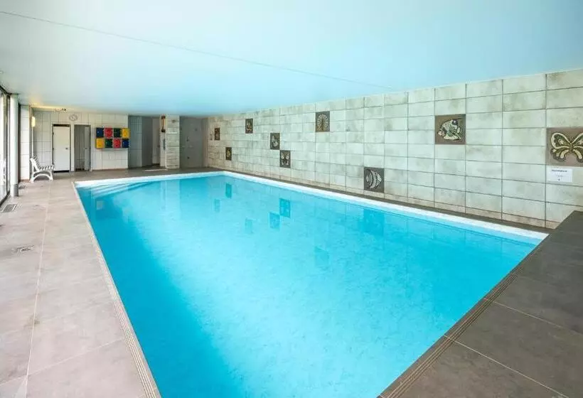 Logis Hostellerie Motel Au Bois Le Sire