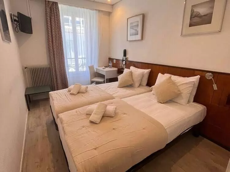 Отель Azurene Royal