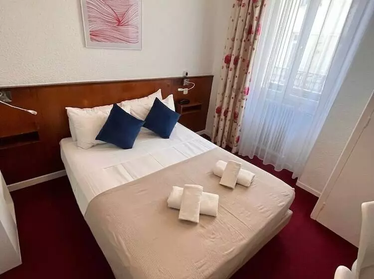 Отель Azurene Royal