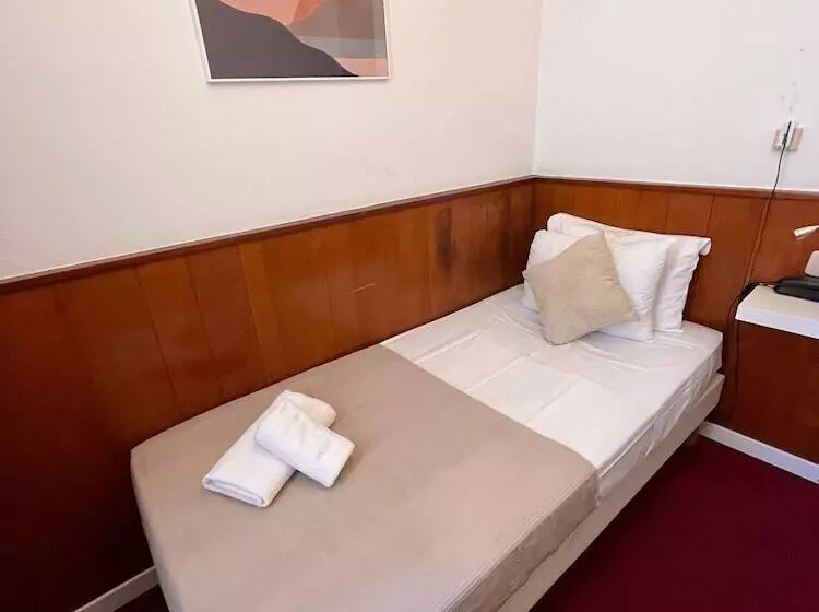 Отель Azurene Royal