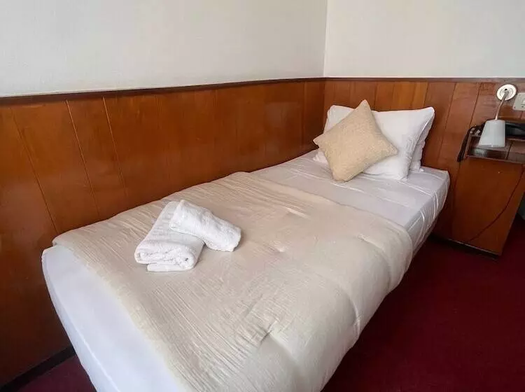 Отель Azurene Royal