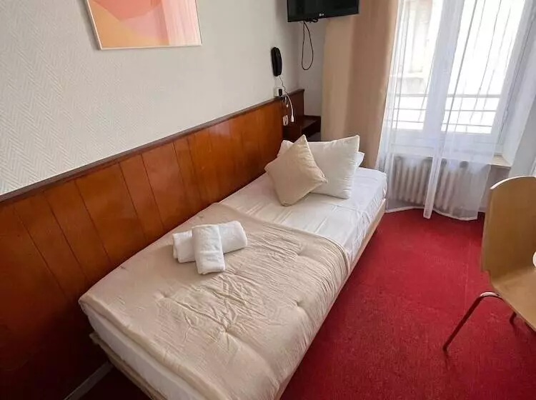 Отель Azurene Royal