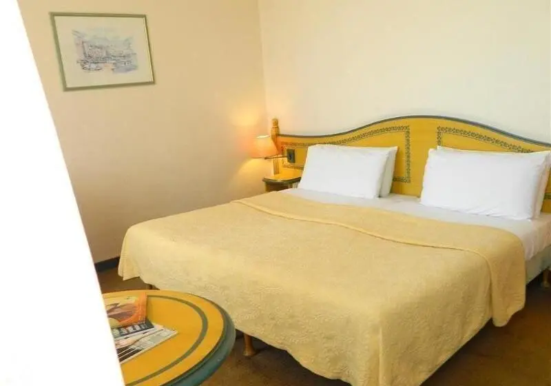 Hotell B4 Park Nice