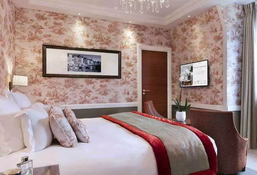 هتل Barriere Le Normandy