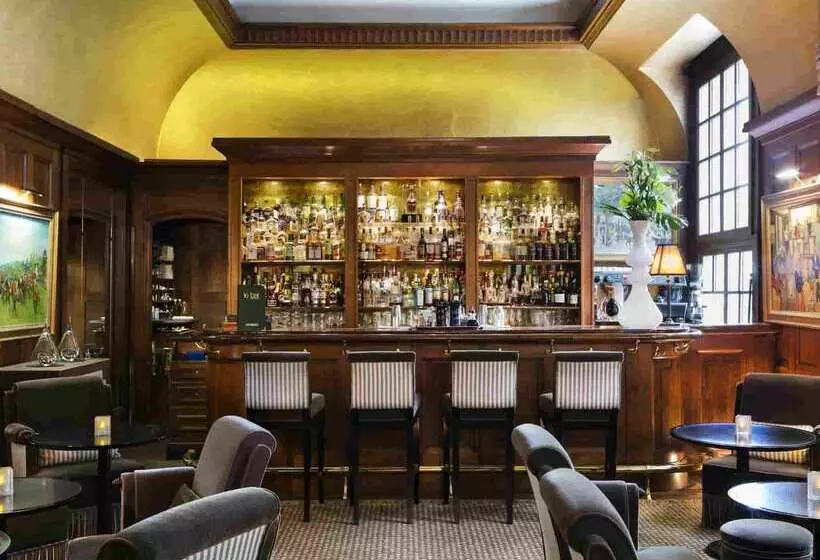 هتل Barriere Le Normandy