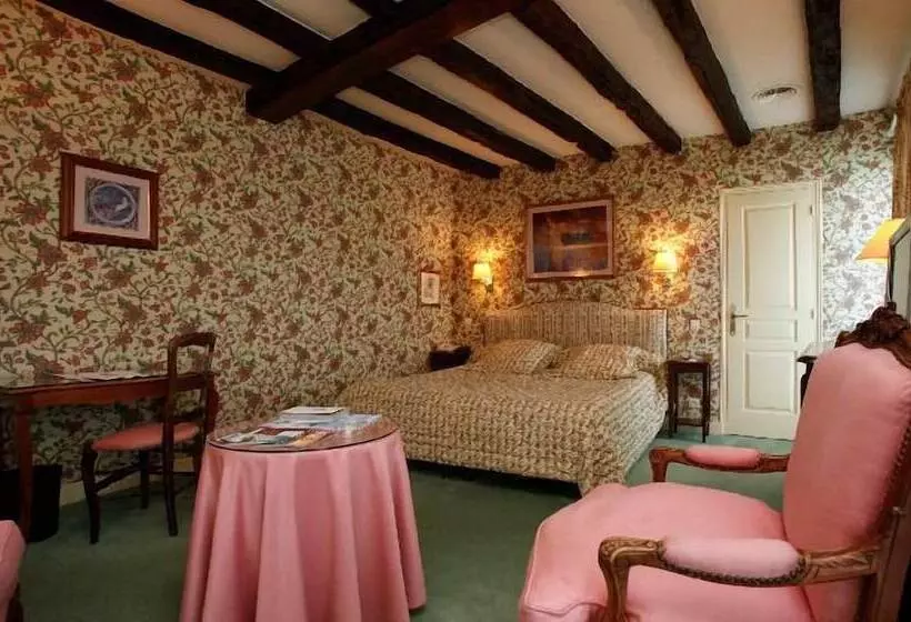 בית מלון כפרי Château De Castel Novel