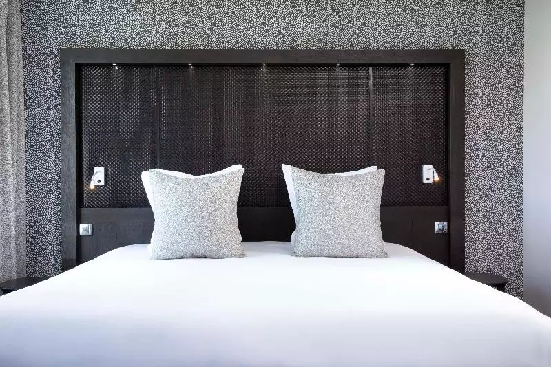 ホテル Elysees Regencia